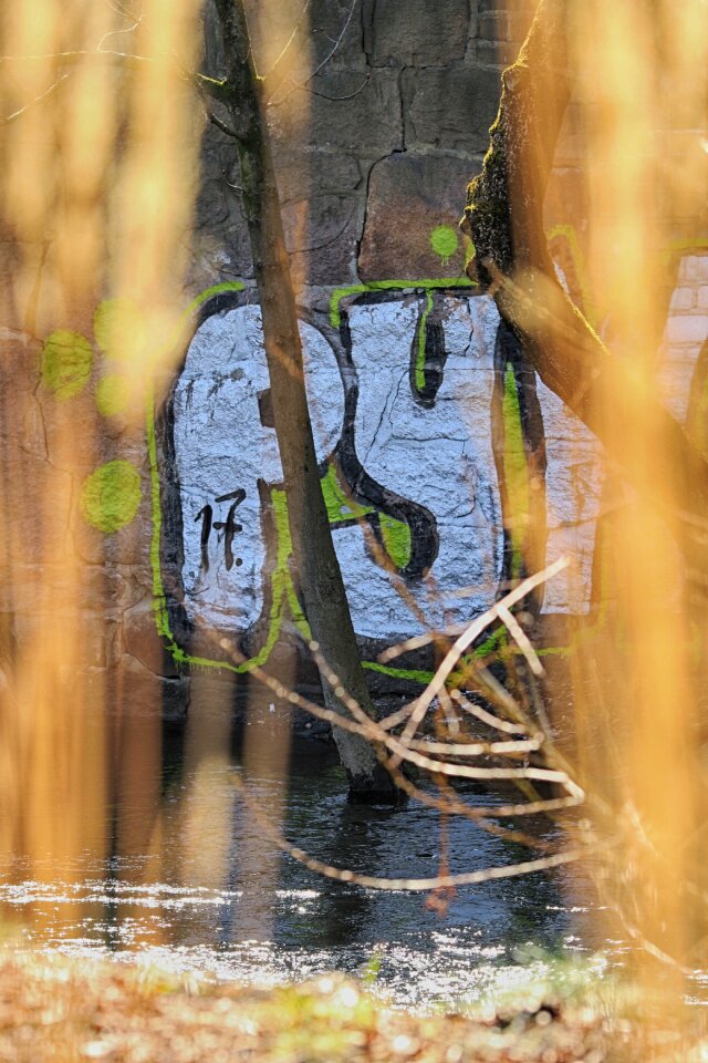 Straw grafitti
