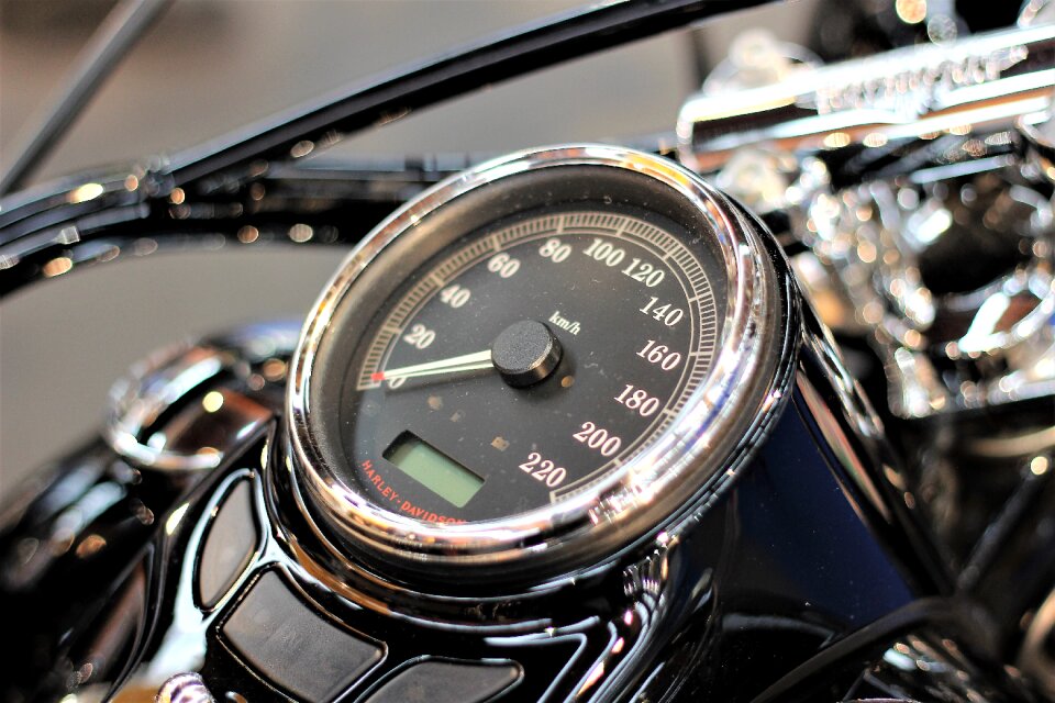 Power speed public show