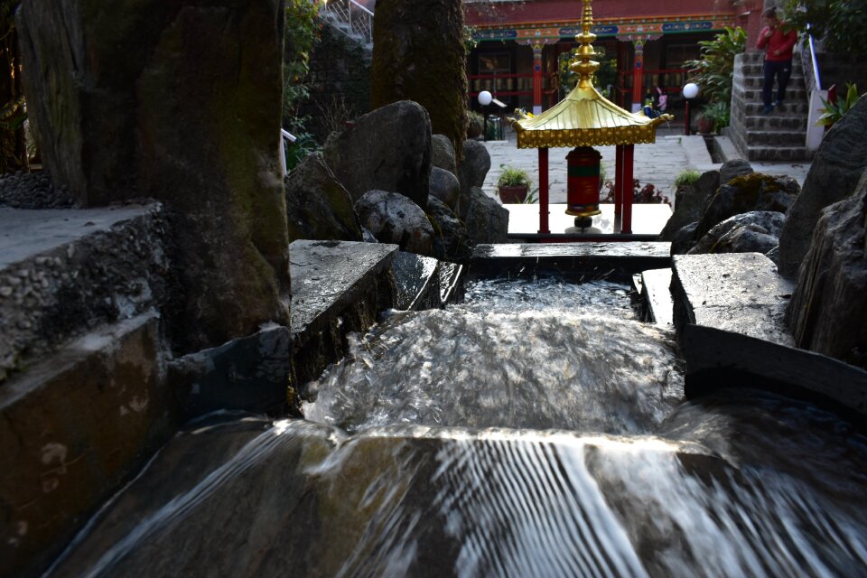 Travel stone architecture