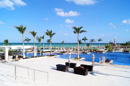 Ease hotel tourist season