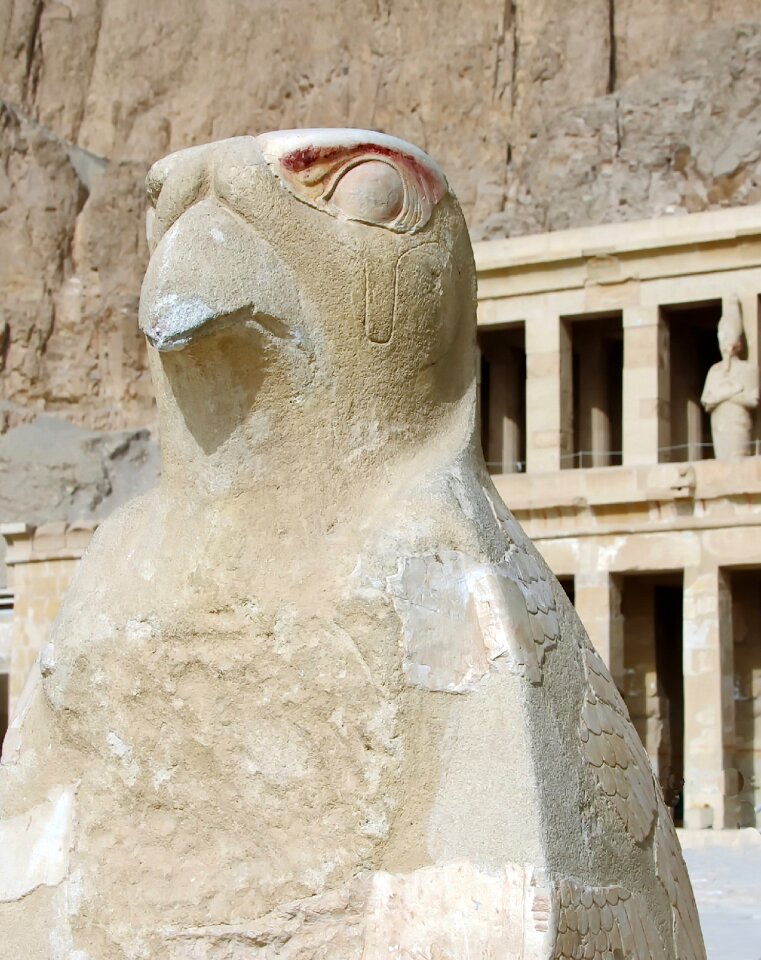 Temple horus statue