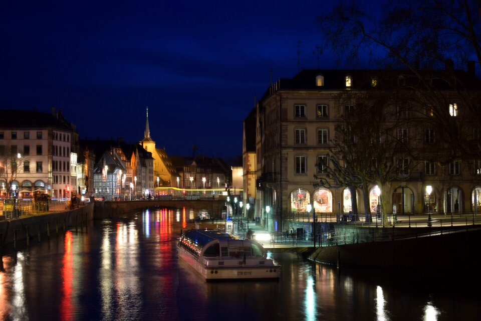 Reflection river city