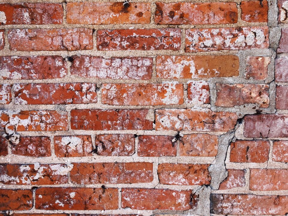 Dirty concrete brickwork