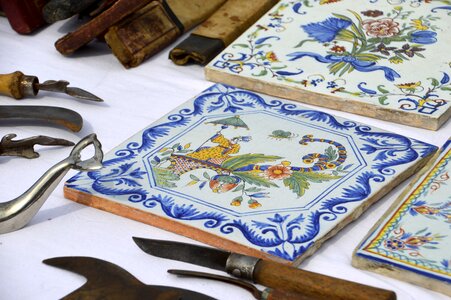 Decorative at the age of art