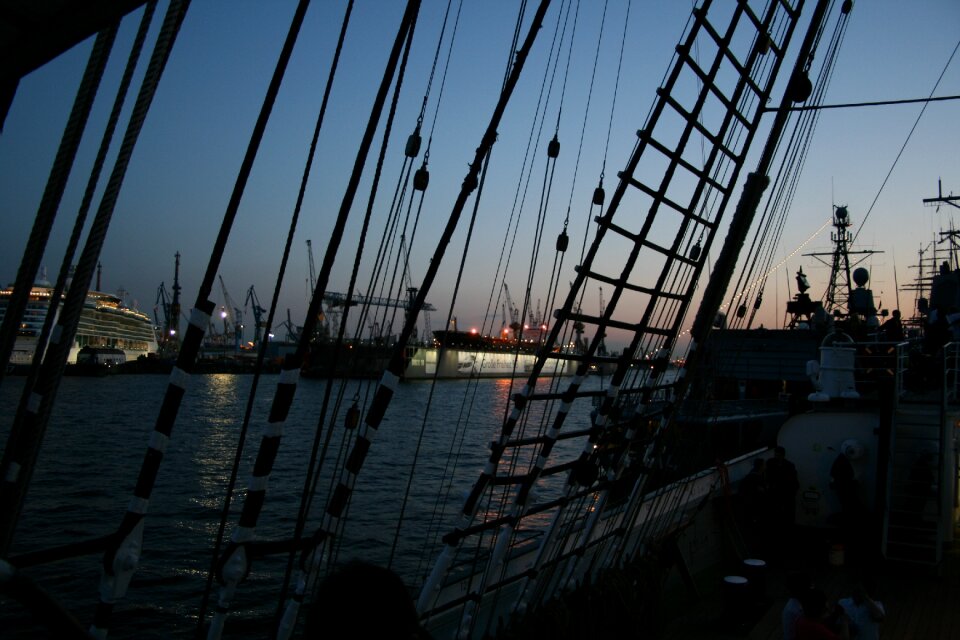 Travel industry sea
