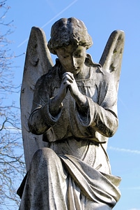 Sculpture monument female