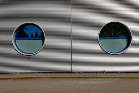 Porthole background reflection