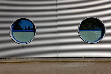 Porthole background reflection photo