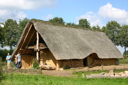 Prehistoric house house hunebedbouwers dolmens
