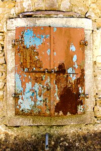 Building rusty house