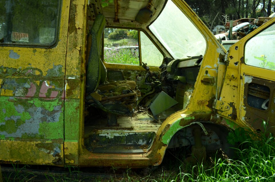 Automobile vehicle truck