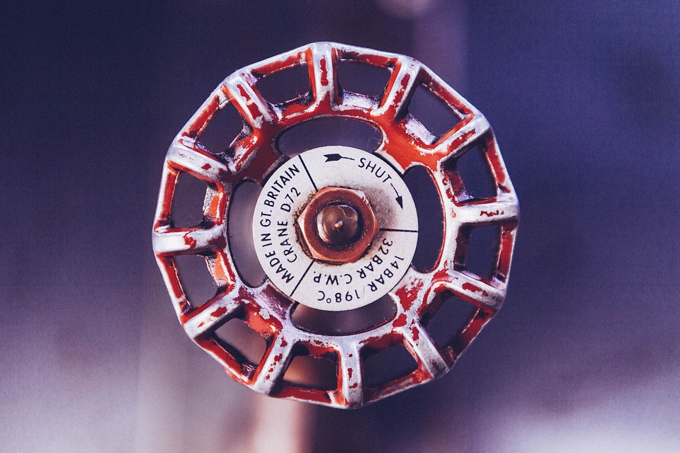 Wheel pressure metal