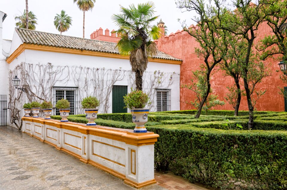 Garden building travel