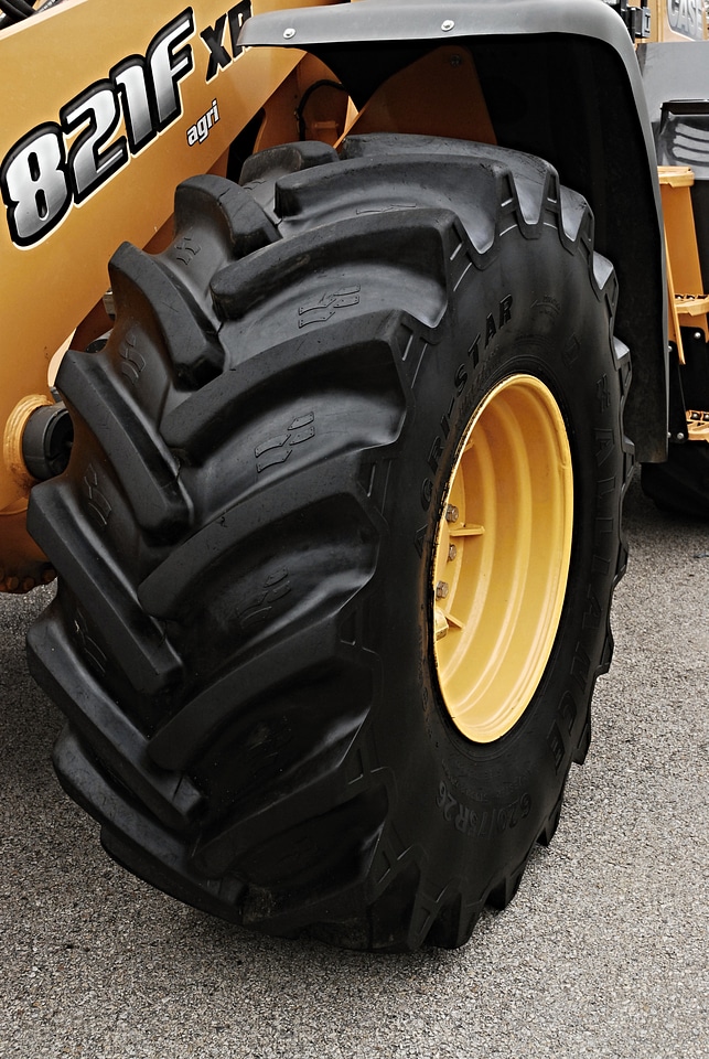 Black tires mechanization