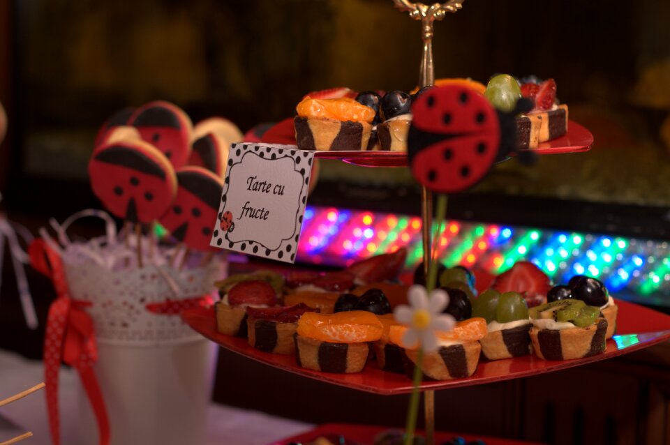 Candy bar lady bug red