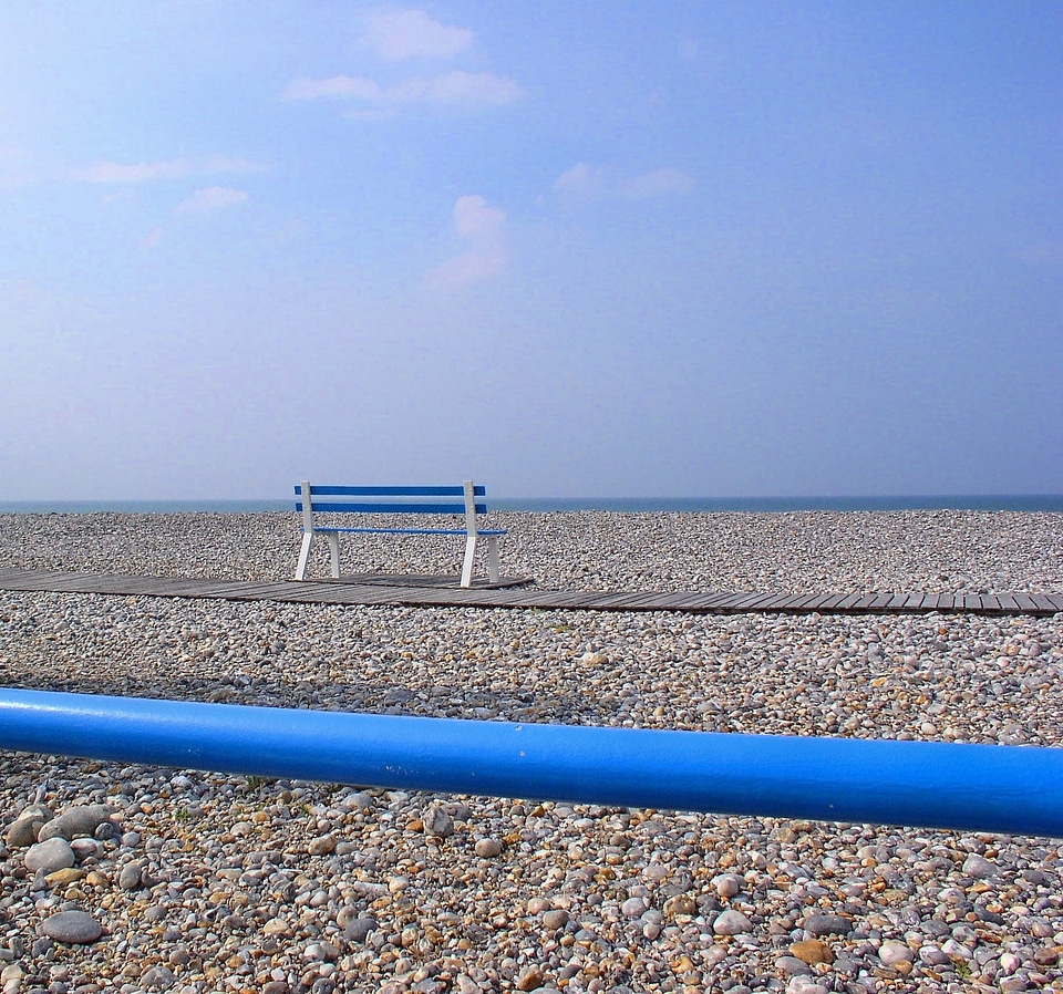 Bench beach handle