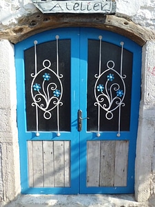Art house entrance painting