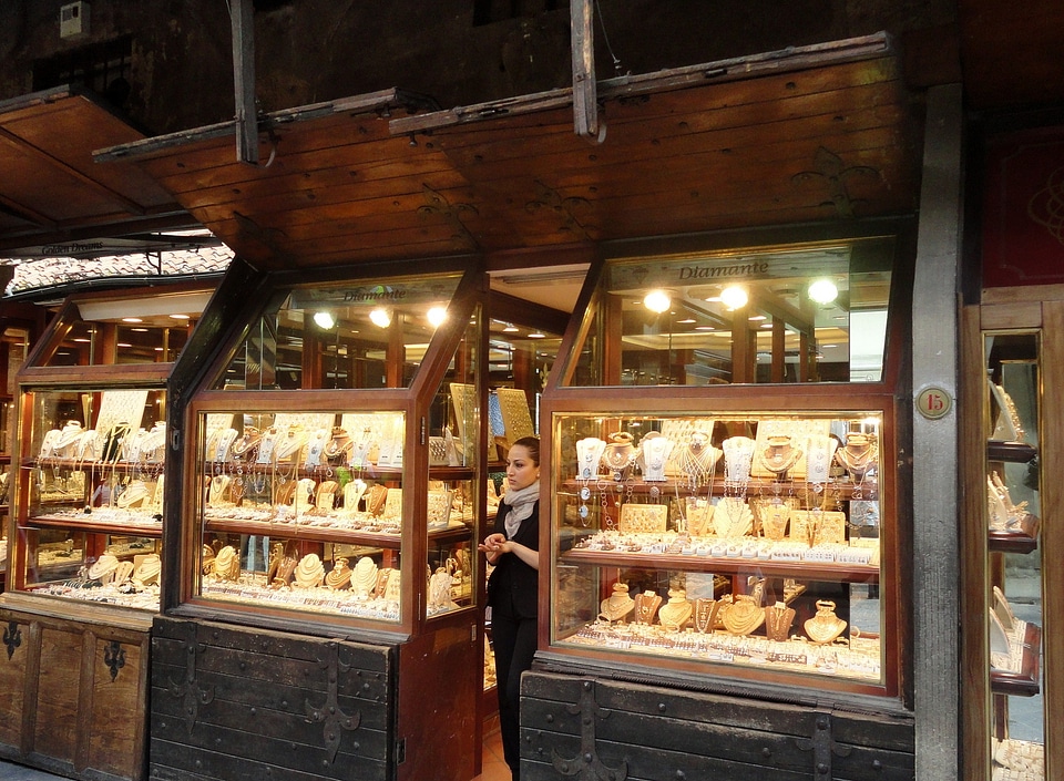 Jewelry shop italy ponte vecchio