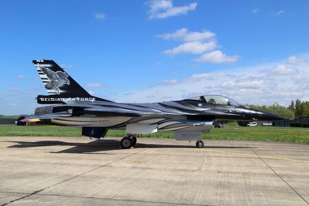 Aircraft military branch vliegterrein photo