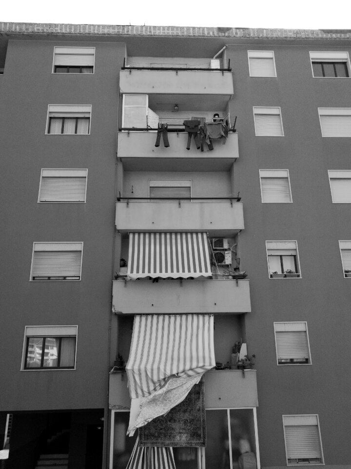 Urban road apartment accommodation