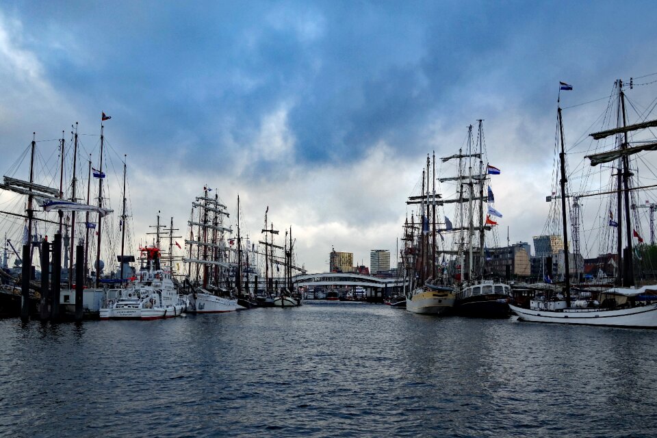 Ships sailing vessel sailing ships