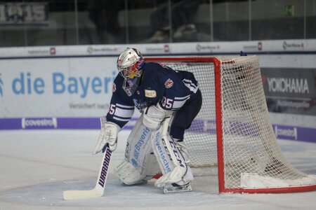 Competition ice hockey ice