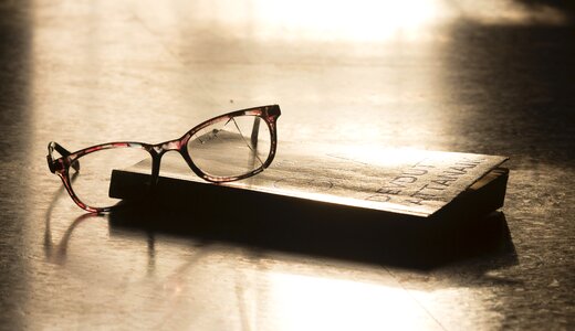 Reading glasses knowledge photo