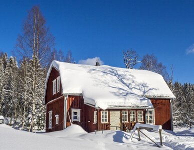 Hut cottage old