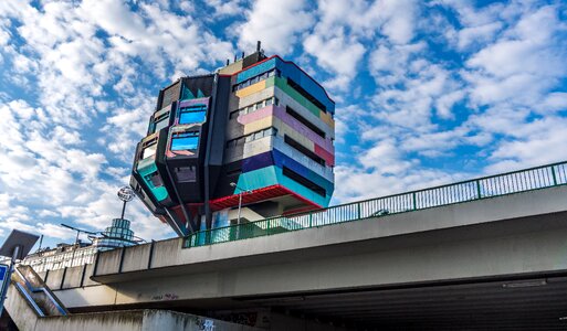 Building concrete urban