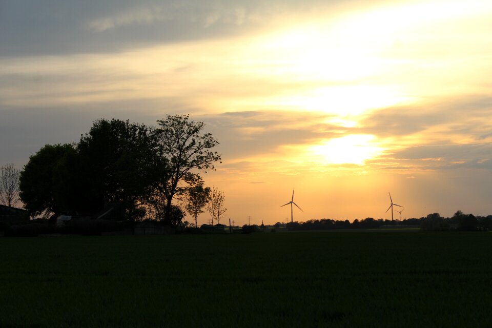 Landscape dusk horizon photo