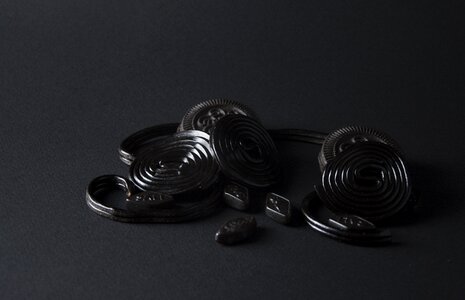 Liquorice black tablet top