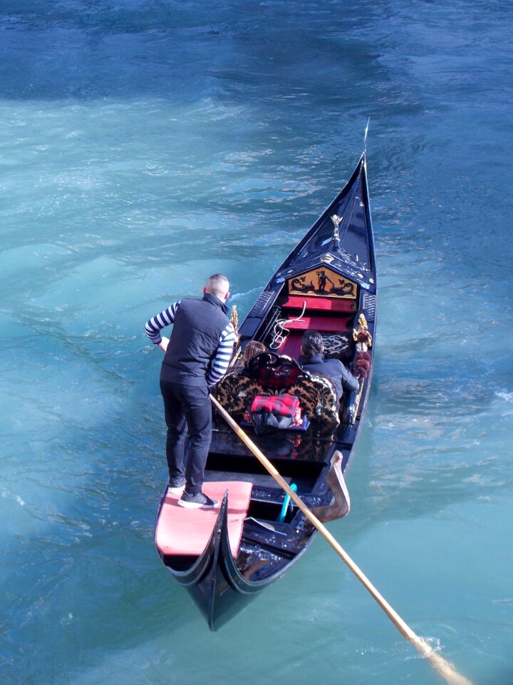 Gondolier sea venice
