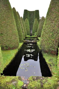 Perspective basin reflection water