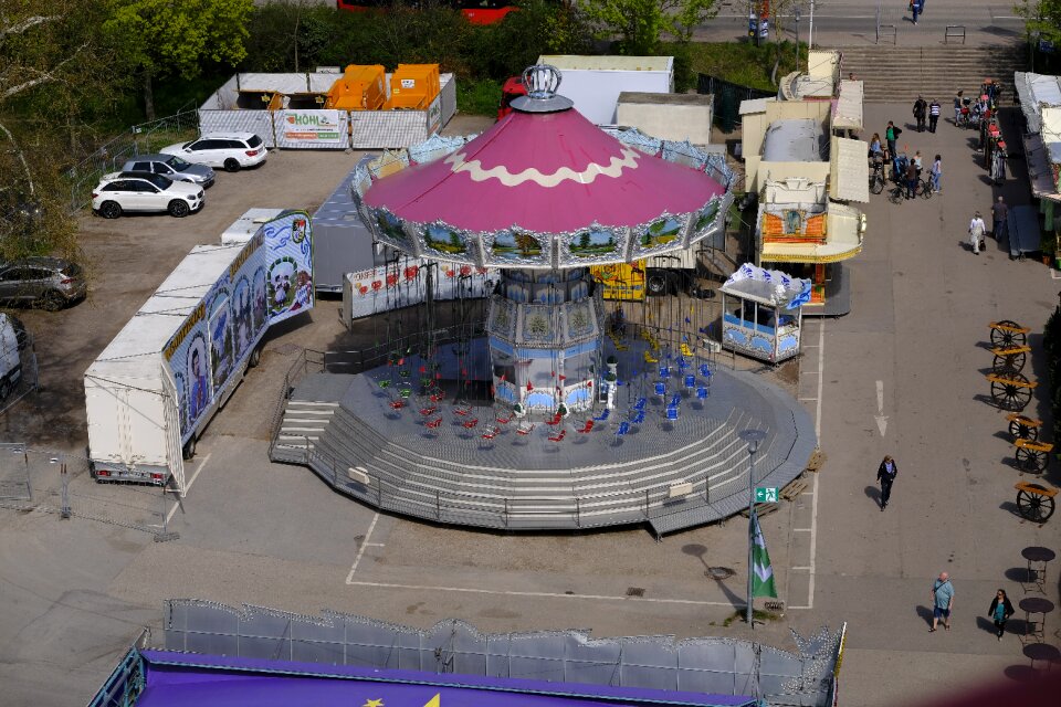 Folk festival carousel kettenkarussel