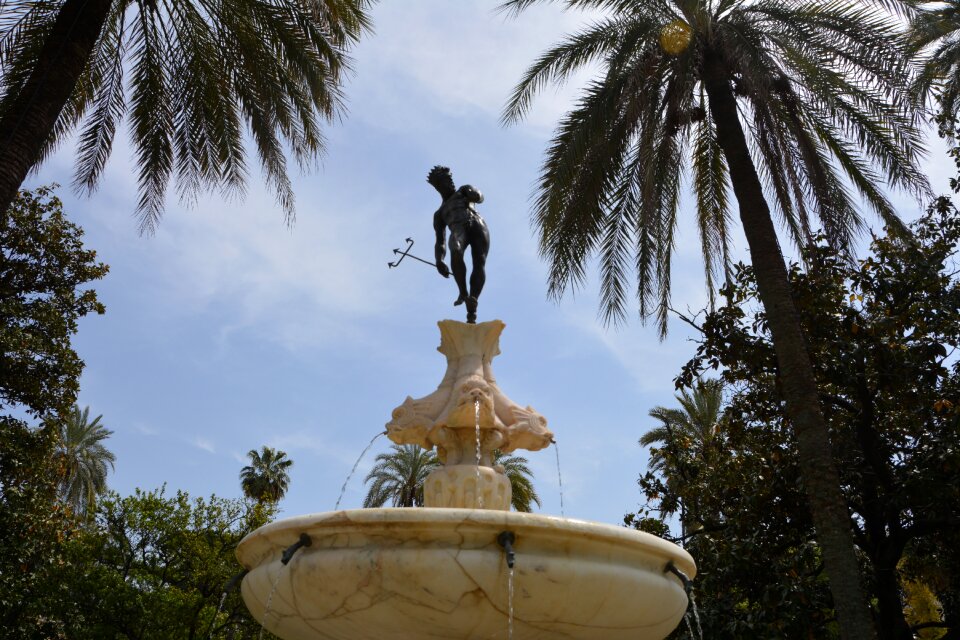 Fountain andalusia garden alcazar