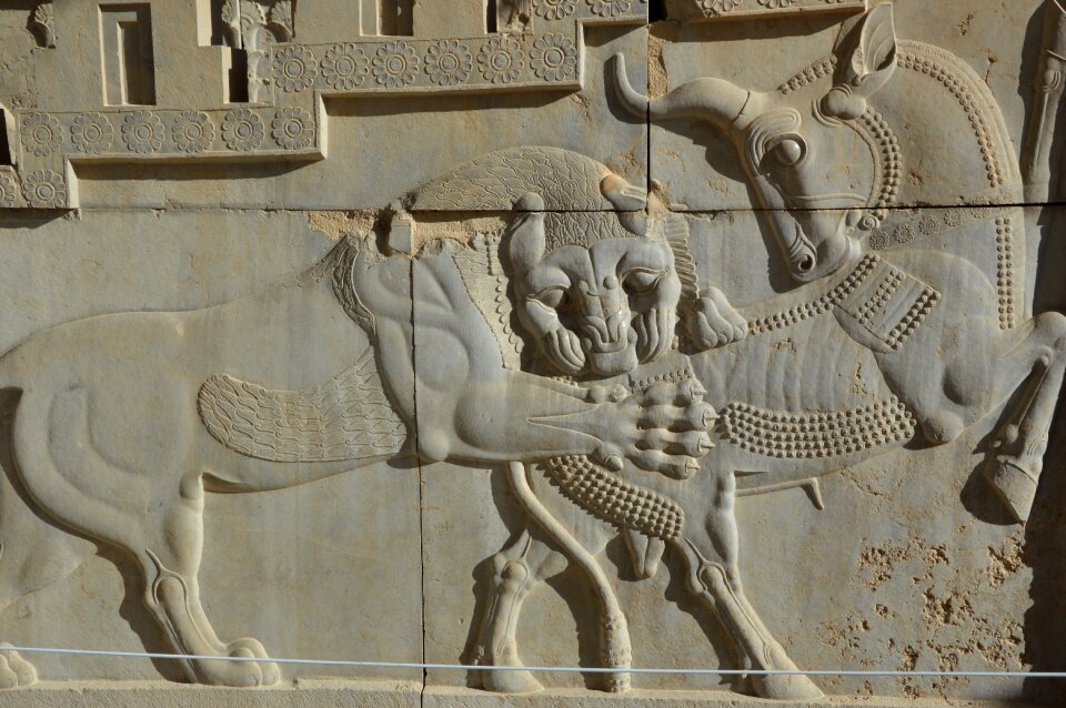 Statue antiquity persepolis