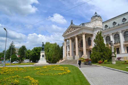 Sky theater spring
