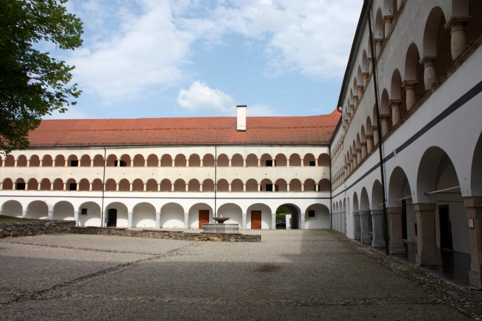 Old palace history