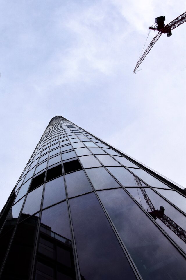 Reflection baukran facade photo