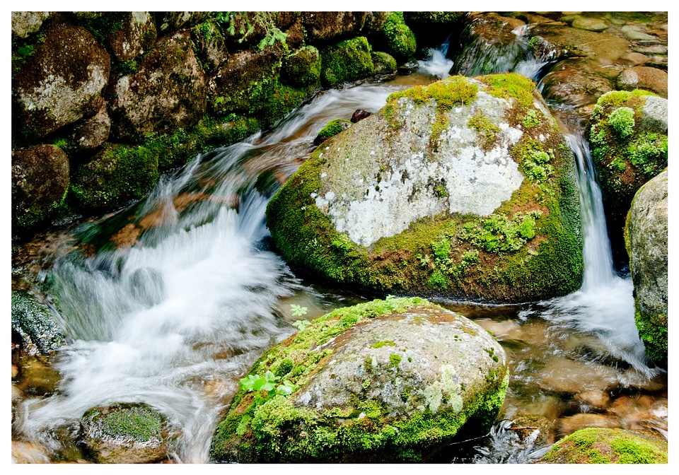 River mountains torrent