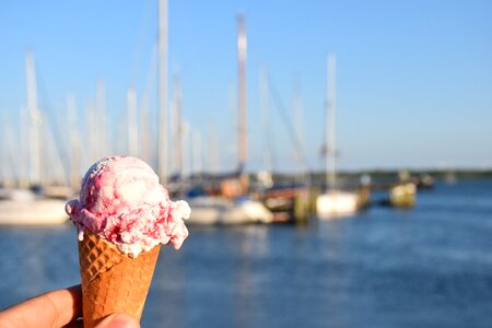 Summer ice ball refreshment