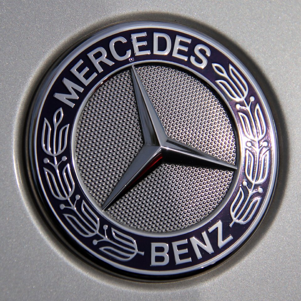 Mercedes benz auto