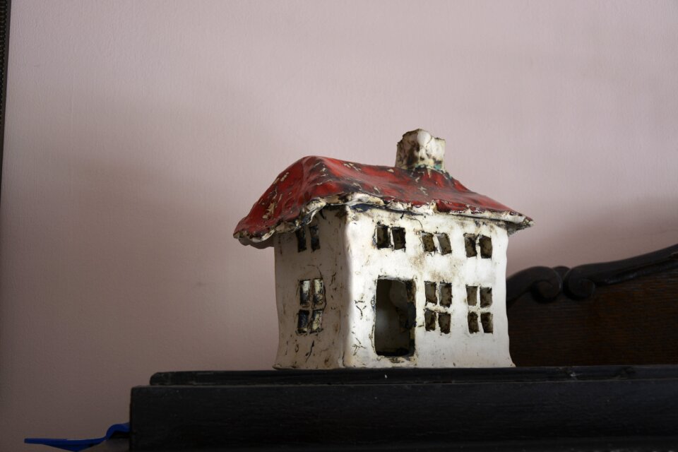 Cottage ornament home décor