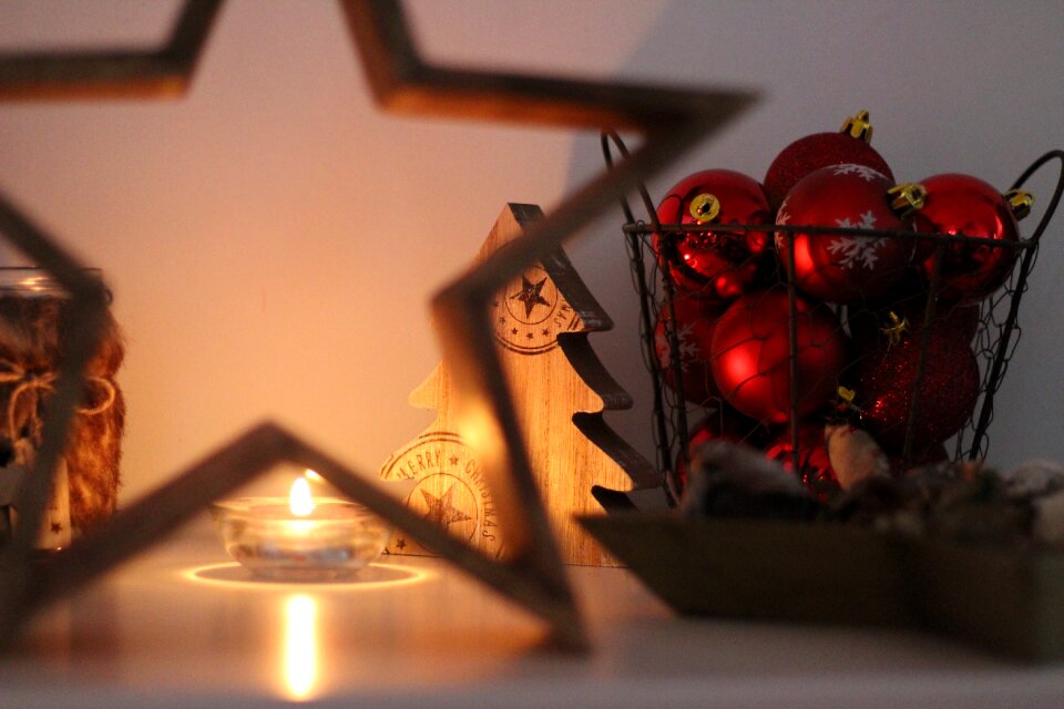 Light illuminated candle