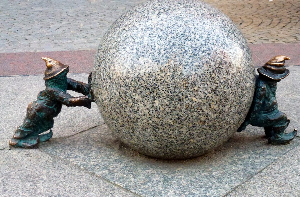 Gnome statue bronze