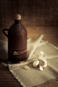 Eat garlic water jug