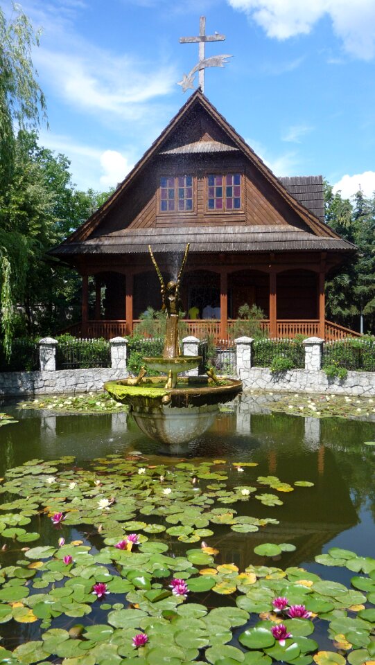 Monument architecture building