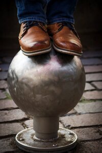 Feet shoelace stand