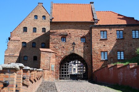 Gate historic