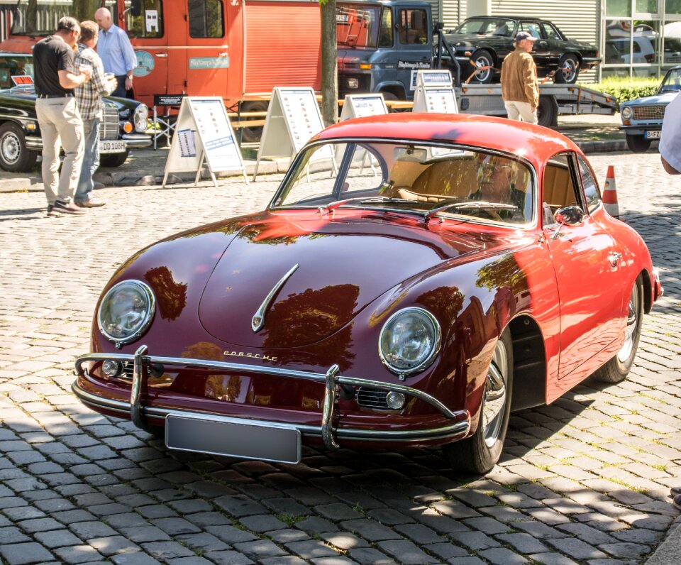 Sports car flitzer restored